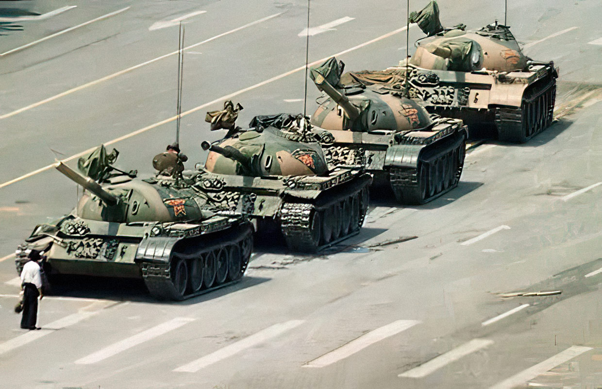La Fotografia nei movimenti di massa 1 tankman