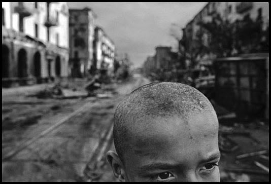 James-NachtweyB&Wjpg Il peso della guerra sulla testa dei bambini